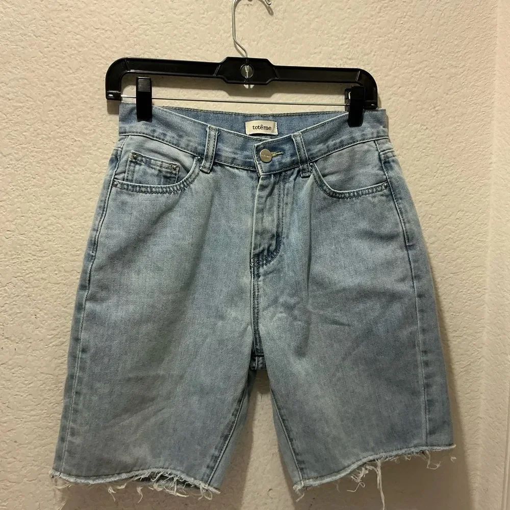 Toteme Denim high rise Shorts size 27 Frayed Hem